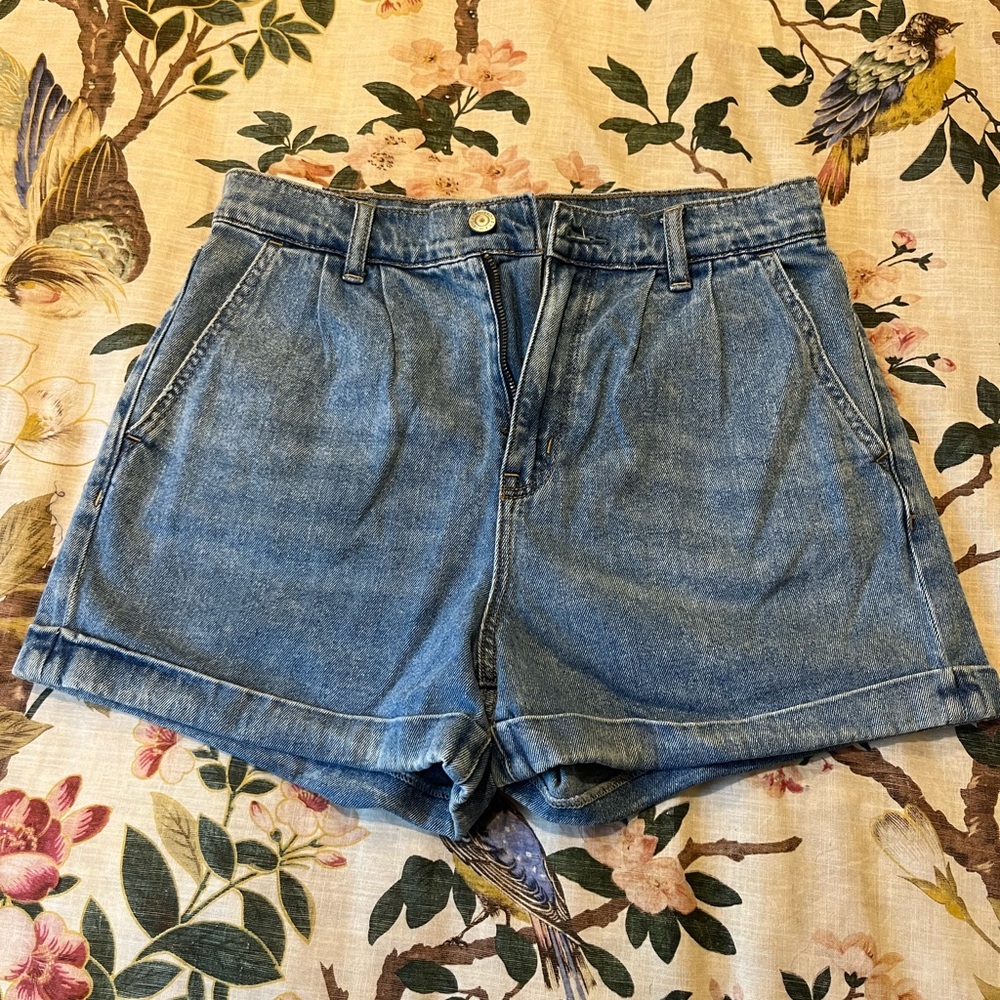 American Eagle High Waisted Boyfriend Shorts